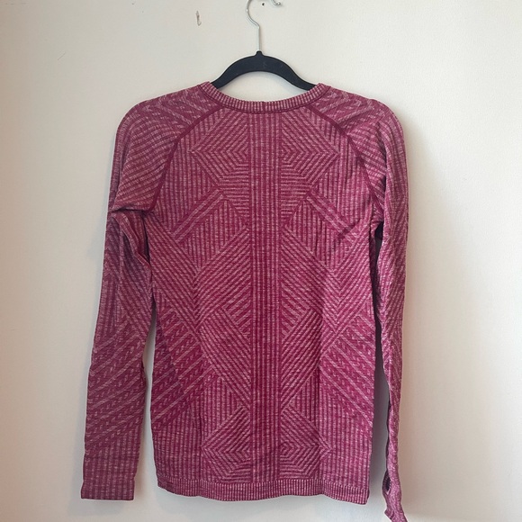 Restless Pullover - Picture 2 of 2